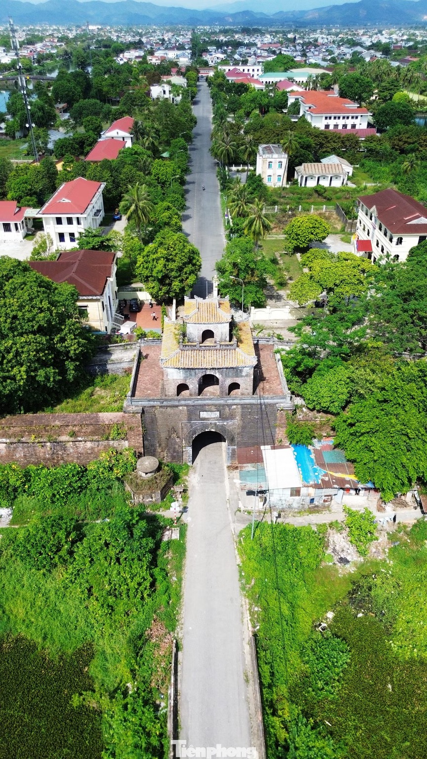 Thông tuyến đường bị phong toả hơn 140 năm, 'hồi sinh' huyết mạch giao thông lịch sử đất cố đô- Ảnh 1.