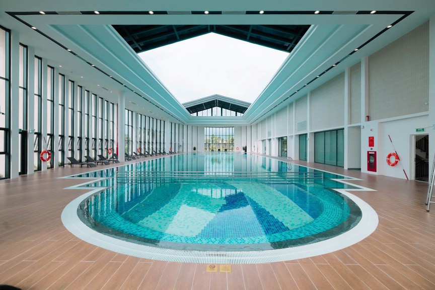 Vinhomes Golden City khai trương bể bơi 4 mùa, hoàn thiện chuẩn sống nghỉ dưỡng trước ngày bàn giao - Ảnh 3.
