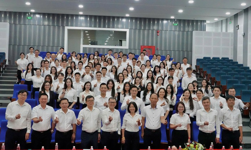 Siêu sân bay lớn nhất Việt Nam bổ sung thêm 80 nhân sự chất lượng cao, sẵn sàng cho giai đoạn vận hành - Ảnh 1.