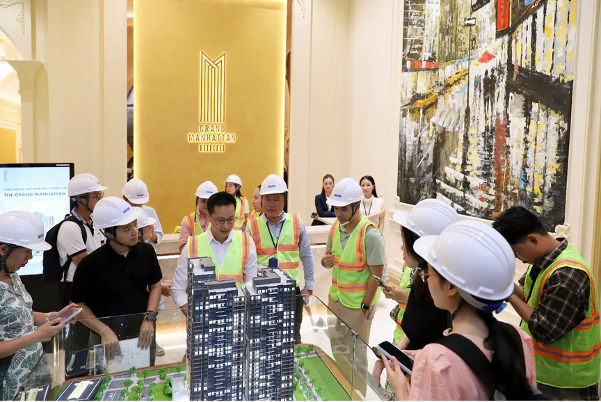 Đưa The Grand Manhattan trở lại thị trường, Novaland nối lại hoạt động bán hàng - Ảnh 2.