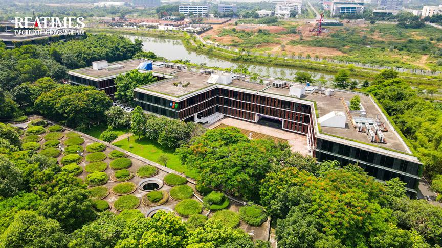 Toàn cảnh "thung lũng" công nghệ Hòa Lạc, nơi có 2 tuyến metro kết nối trung tâm Hà Nội - Ảnh 8.