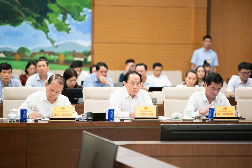 Chủ tịch Quốc hội: Xây dựng Luật để kiến tạo khuôn khổ pháp lý đủ tầm dẫn dắt phát triển đô thị trong nhiều năm tới - Ảnh 4.