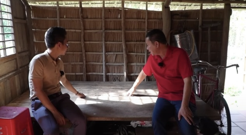 Choáng ngợp biệt phủ rộng bằng nửa sân bóng đá của đại gia miền Tây: Dát vàng loá mắt, nội thất toàn gỗ quý nhập trực tiếp từ Lào - Ảnh 6.