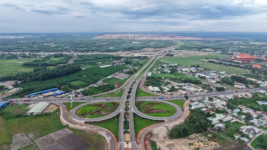 Dự án gần 2.700 tỷ được xem như 'mạch máu' của siêu sân bay lớn nhất cả nước sắp chạm đích - Ảnh 1.