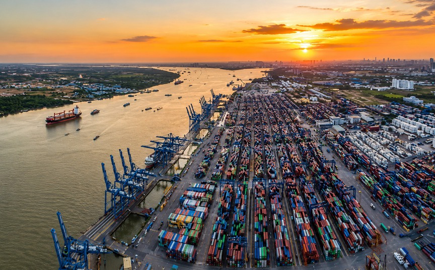 Siêu đô thị giàu có nhất Việt Nam chuẩn bị hình thành 3 đại cảng, đặt mục tiêu trở thành trung tâm vận tải biển của châu Á - Ảnh 2.