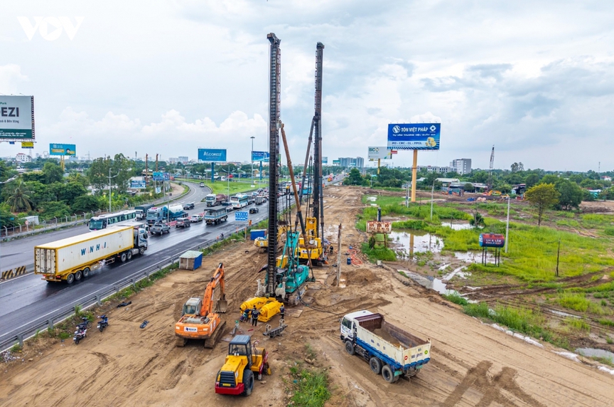 Công trình trọng điểm hơn 36.000 tỷ kết nối TP. HCM với ĐBSCL có bóng dáng Đèo Cả đang gặp thách thức lớn - Ảnh 1.