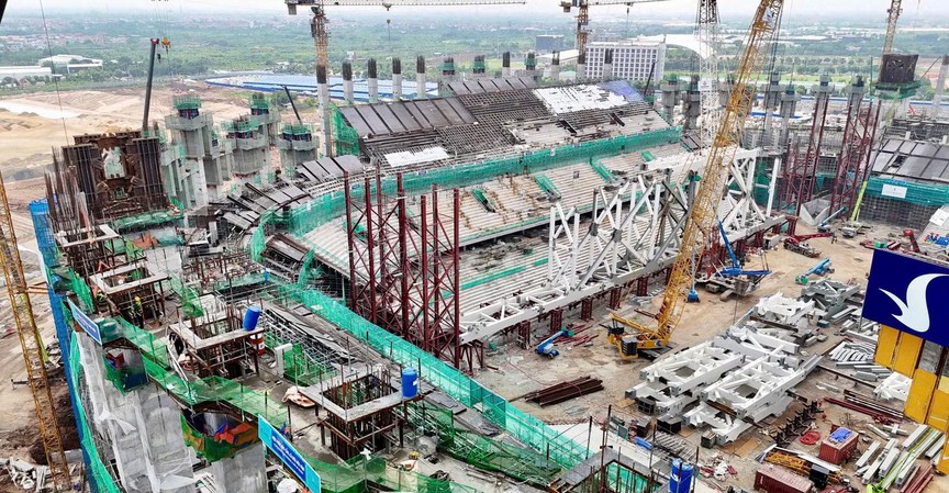 Sân vận động lớn thứ 2 Việt Nam đủ sức tổ chức World Cup thi công thần tốc, chưa đầy 1 năm nữa sẽ hoàn thiện - Ảnh 2.