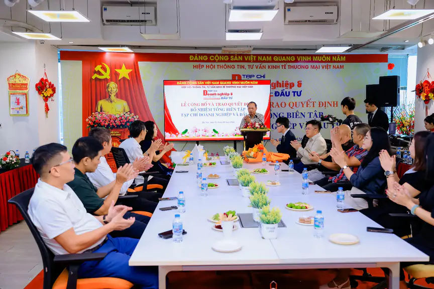 Nhà báo Đào Bình giữ chức Tổng Biên tập Tạp chí Doanh nghiệp và Đầu tư - Ảnh 2.