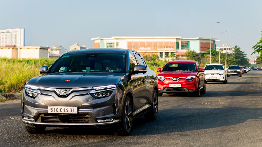 Từ sedan lên SUV: Vì sao nhiều người dùng chọn VinFast VF 8? - Ảnh 1.