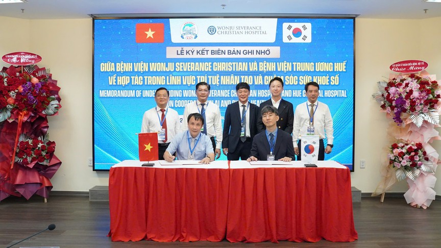 Bệnh viện Trung ương Huế: Chuyển giao công nghệ và phát triển bệnh viện thông minh - Ảnh 1.