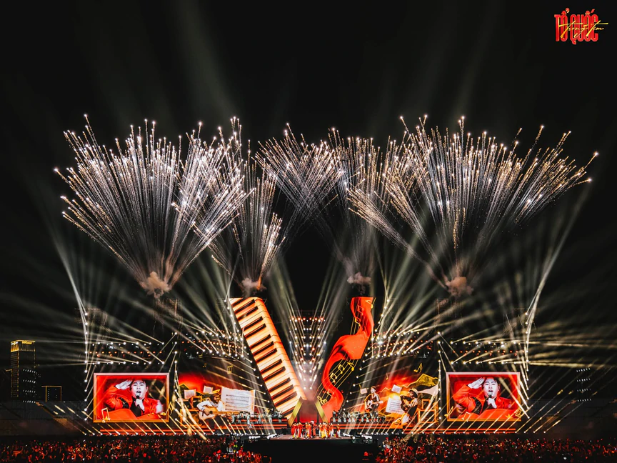 “Tổ quốc trong tim” về Van Phuc City: Concert Quốc gia lần đầu đến miền Nam - Ảnh 1.