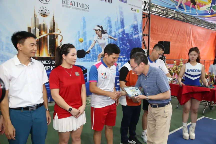 Khai mạc Giải Pickleball Báo chí và Doanh nghiệp tranh cúp Reatimes 2026 - Ảnh 13.
