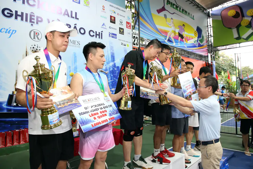 Team Miss Dantal đạt giải Nhất Giải Pickleball Báo chí và Doanh nghiệp tranh cúp Reatimes 2026 - Ảnh 2.