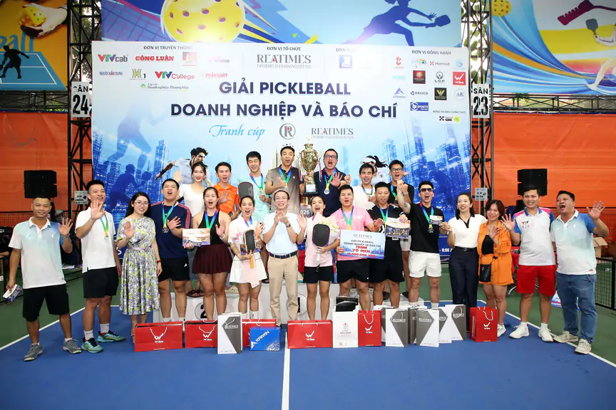 Team Miss Dantal đạt giải Nhất Giải Pickleball Báo chí và Doanh nghiệp tranh cúp Reatimes 2026 - Ảnh 1.