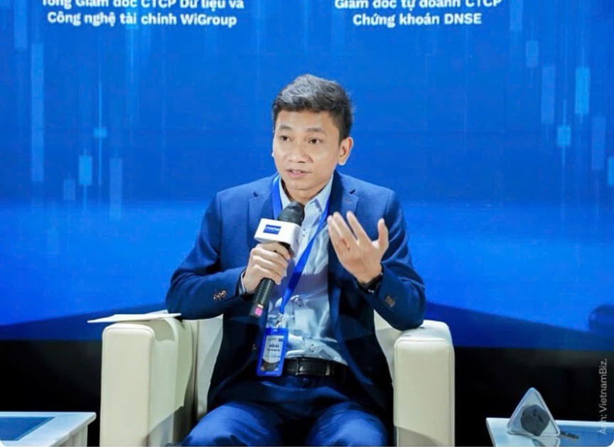 Lãi suất neo cao, cơ hội đầu tư nào trên thị trường cổ phiếu cuối năm? - Ảnh 2.