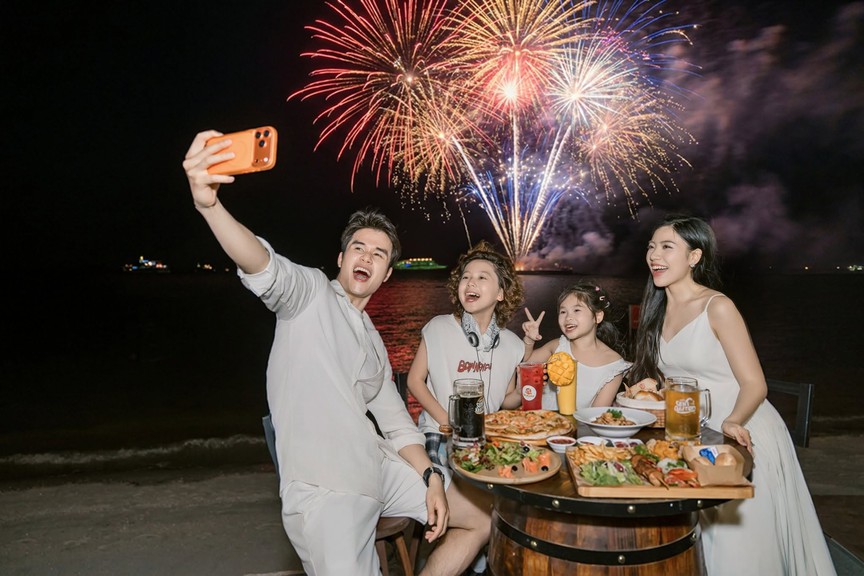 “Hời” chưa từng có: Sun World Ha Long tung bộ 3 ưu đãi chơi “không giới hạn” mừng Quốc khánh  - Ảnh 7.