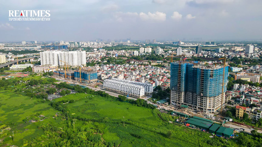 Hà Nội: Cận cảnh dự án nhà ở xã hội Thượng Thanh vừa cất nóc tòa đầu tiên, giá gần 30 triệu đồng/m2- Ảnh 1.