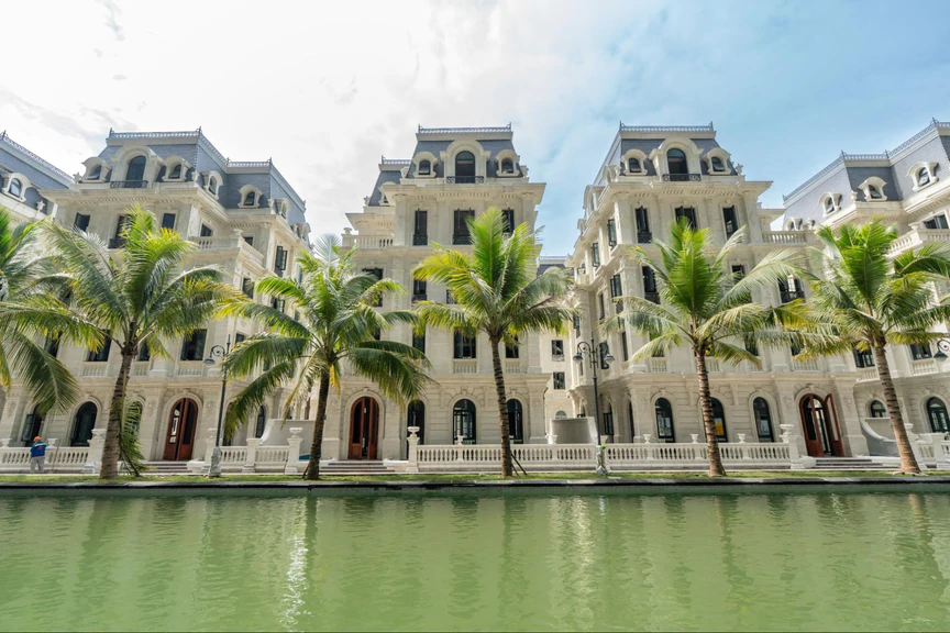Giải mã sức hấp dẫn của kiến trúc châu Âu cổ điển trong bất động sản hạng sang - Ảnh 1.