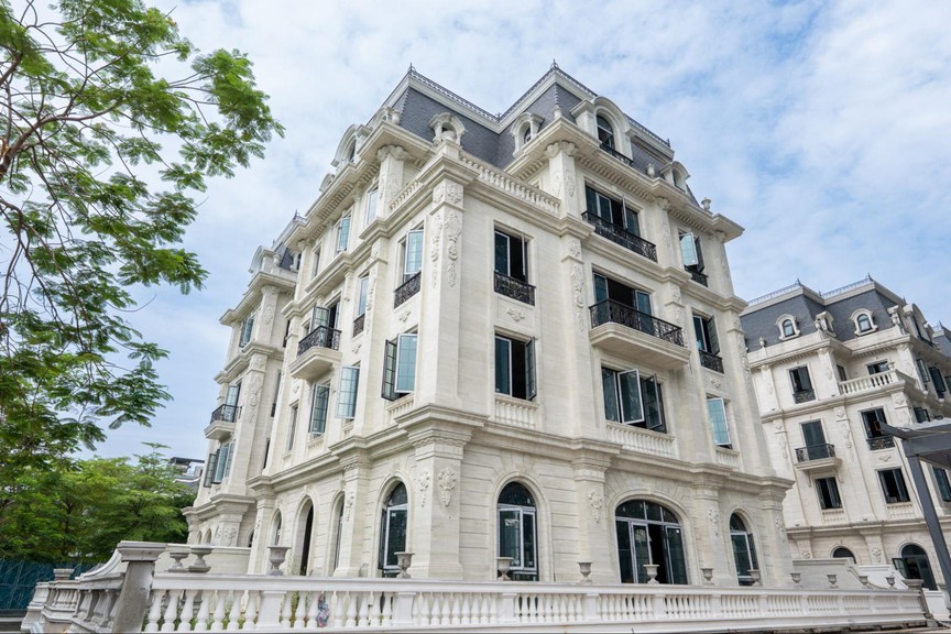 Giải mã sức hấp dẫn của kiến trúc châu Âu cổ điển trong bất động sản hạng sang - Ảnh 2.