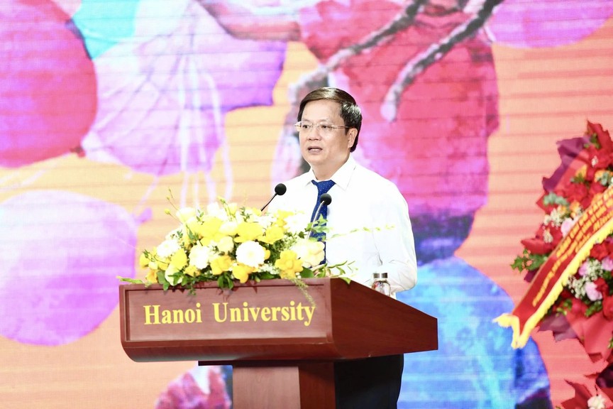 Trao giải cuộc thi viết “Cha và con gái” lần 4: Hơn 1.000 bài viết lan tỏa giá trị gia đình, 13 tác phẩm được vinh danh - Ảnh 4.