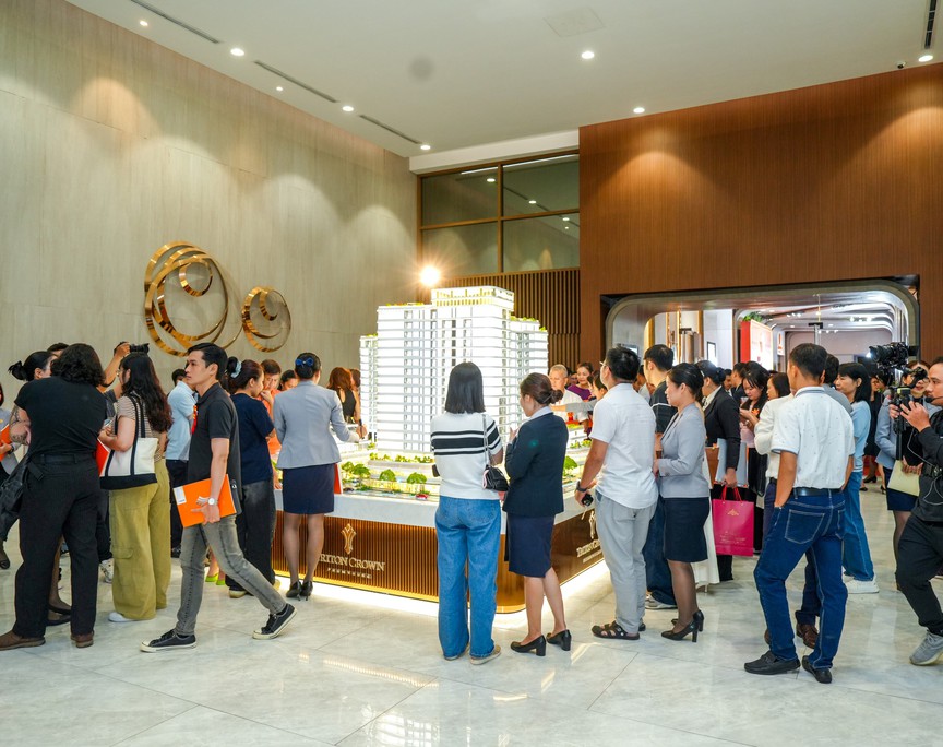 Phú Mỹ Hưng chính thức ra mắt Triton Crown - Tuyệt tác ngay trung tâm Hồ Bán Nguyệt - Ảnh 3.