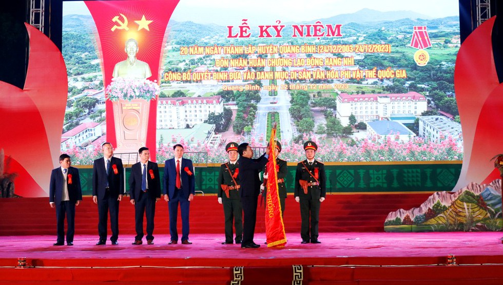 Kỷ niệm 20 năm ngày thành lập huyện Quang Bình