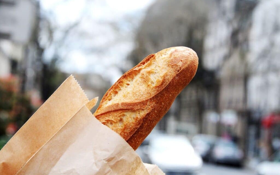 Paris - nhìn từ chiếc bánh mì baguette