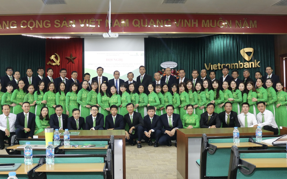 Công tác cán bộ là khâu then chốt trong công tác xây dựng Đảng