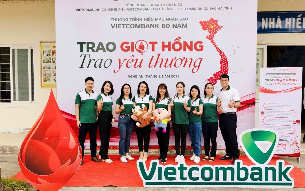 Giáo dục tư tưởng cách mạng đối với cán bộ ngân hàng trong bối cảnh chuyển đổi số