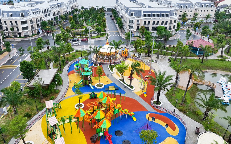 Cuộc sống trọn vẹn, cộng đồng gắn kết tại Vincom Shophouse Royal Park