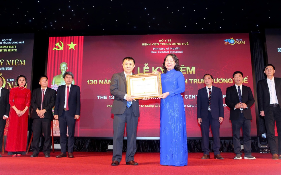 Bệnh viện Trung ương Huế tròn 130 năm xây dựng và trưởng thành