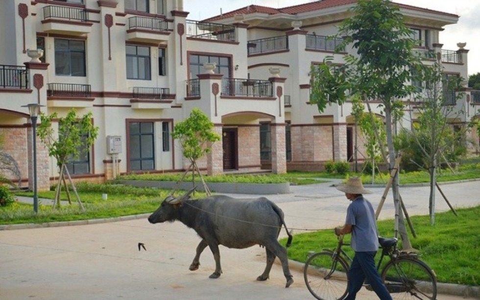 Vị đại gia nhận về nỗi buồn lớn sau khi chi 700 tỷ xây hơn 300 biệt thự ‘báo ơn’ cho người dân quê hương