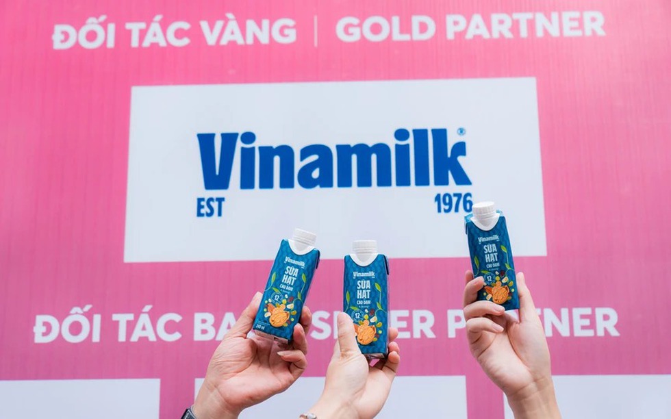 Vinamilk tài trợ “132 kg đạm” cho 11.000 runner VnExpress Marathon Hà Nội