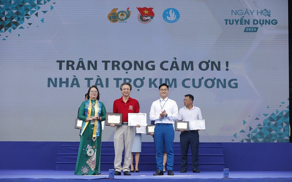 Agribank đồng hành cùng Ngày hội tuyển dụng 2023 của Học viện Tài chính