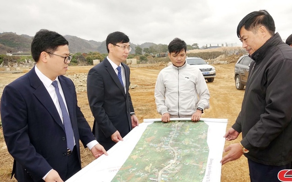 Sơn La: Đồng chí Bí thư Tỉnh ủy kiểm tra tiến độ thi công các dự án trọng điểm tại huyện Mai Sơn