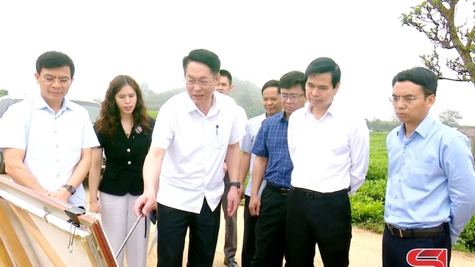 Sơn La: Chủ tịch tỉnh kiểm tra thực hiện các tiêu chí xây dựng huyện Mộc Châu thành thị xã và Khu du lịch Quốc gia Mộc Châu