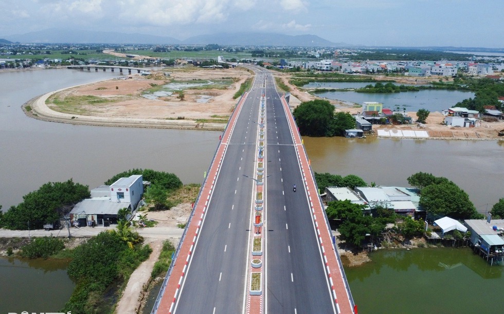 Tỉnh lớn thứ 2 Việt Nam chính thức khánh thành thêm 2 tuyến đường hơn 800 tỷ đồng