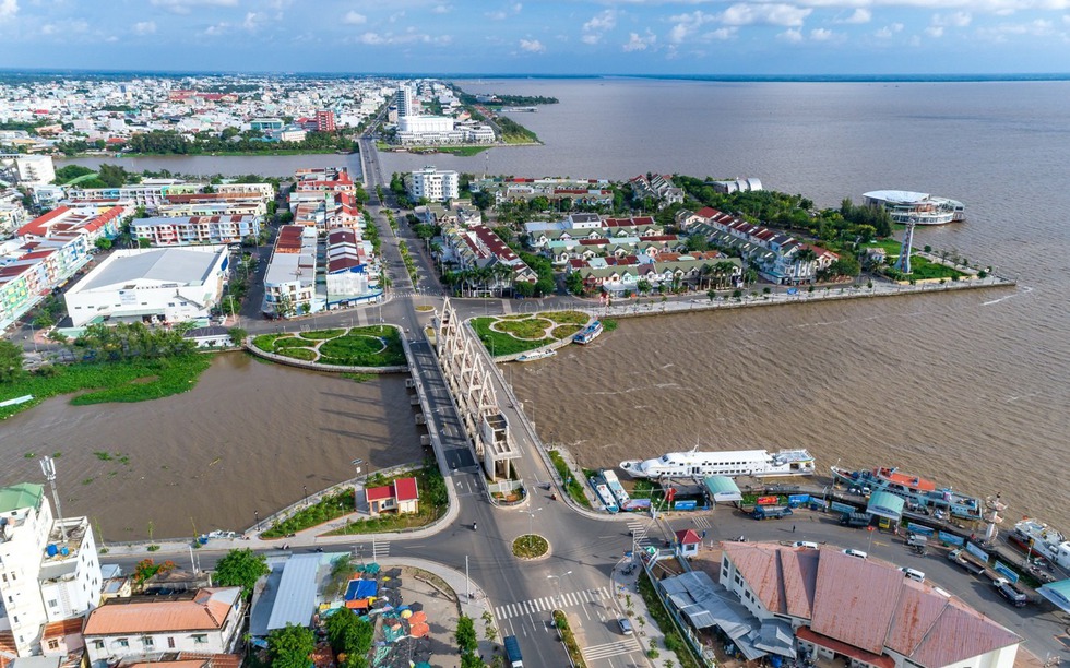 Siêu phường đông dân nhất Việt Nam: Đô thị lấn biển đầu tiên của cả nước, sở hữu 3 cây cầu ấn tượng