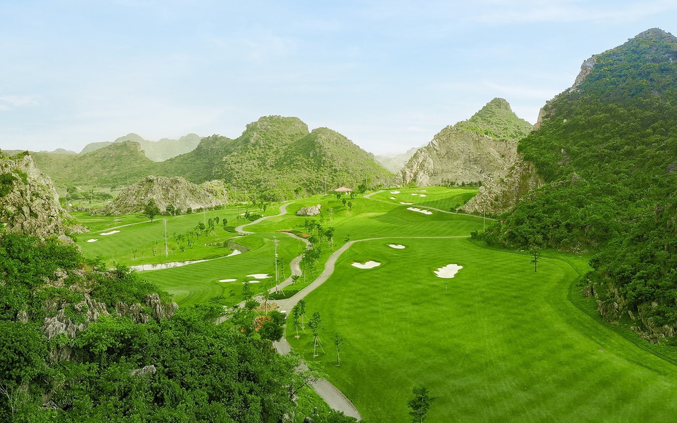 Legend Valley Country Club: Từ vùng đầm lầy hoang sơ đến "thiên đường golf" giữa lòng Ninh Bình