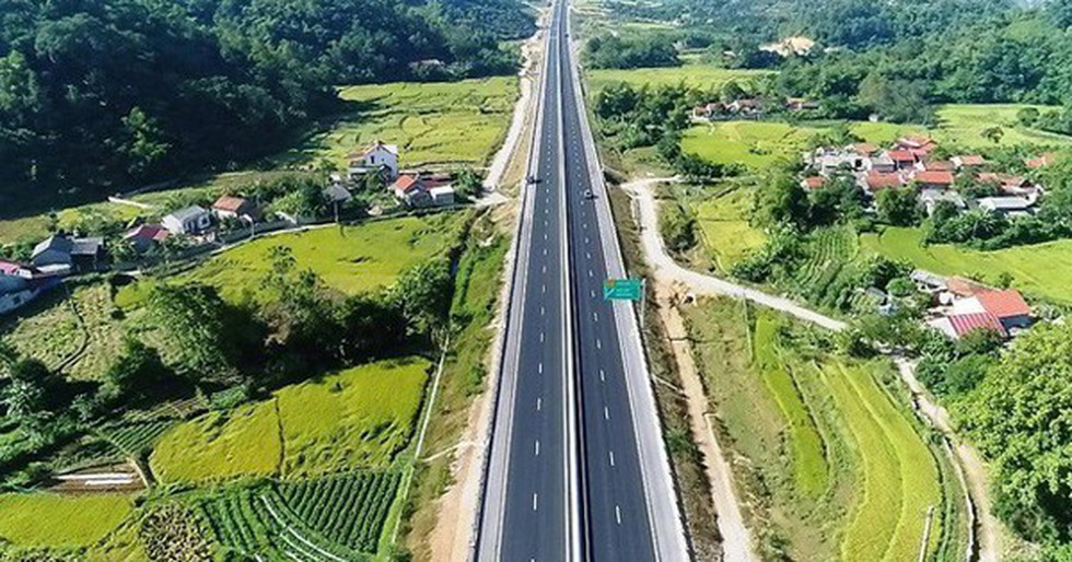 Đẩy nhanh tiến độ, bảo đảm chất lượng 4 dự án cao tốc trọng điểm