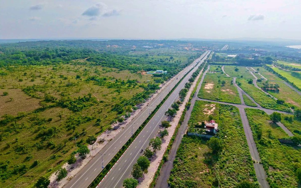 Tỉnh lớn nhất Việt Nam sắp đấu giá khu ‘đất vàng’ ven biển gần 50ha