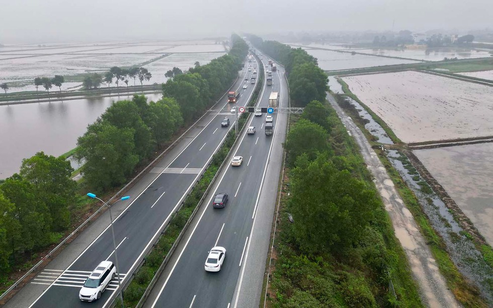 Đề xuất nâng cấp cao tốc có lưu lượng phương tiện cao nhất do VEC quản lý lên 6 làn xe trong năm 2027