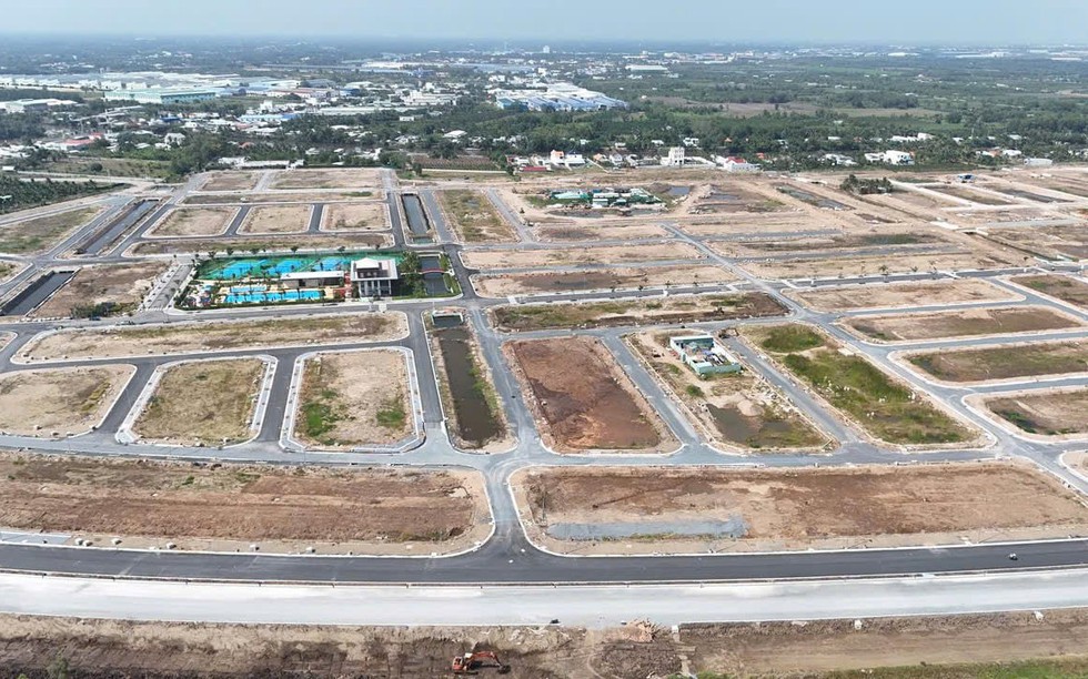 Đầu tư đất nền: Linh hoạt trong chính sách, thận trọng với pháp lý