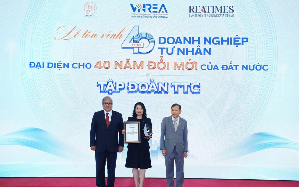 TTC được vinh danh trong Top 40 doanh nghiệp tư nhân tiêu biểu đại diện 40 năm Đổi mới