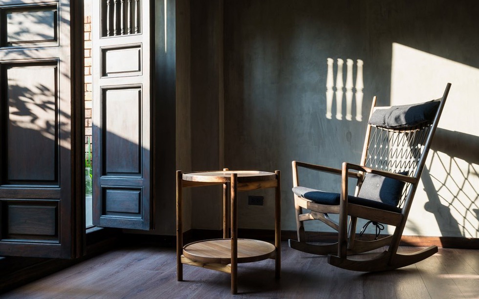 Chọn sống chậm và bình yên trong căn nhà theo triết lý Wabi-sabi giữa lòng phố thị