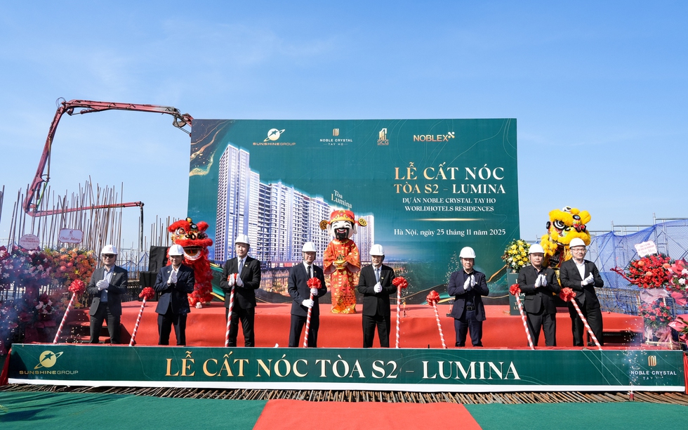 Sunshine Group cất nóc tòa S2 Lumina tại dự án căn hộ hàng hiệu đầu tiên ở KĐT Ciputra 