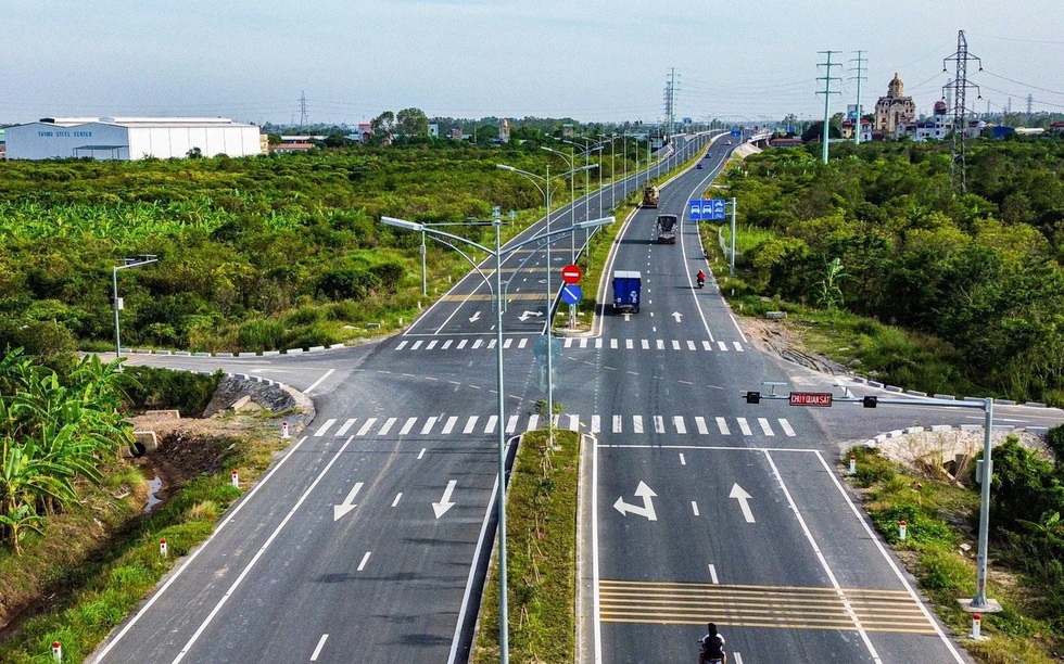 Liên danh Tập đoàn Sơn Hải làm tuyến đường song hành nghìn tỷ, kết nối xuyên tỉnh nhỏ nhất cả nước