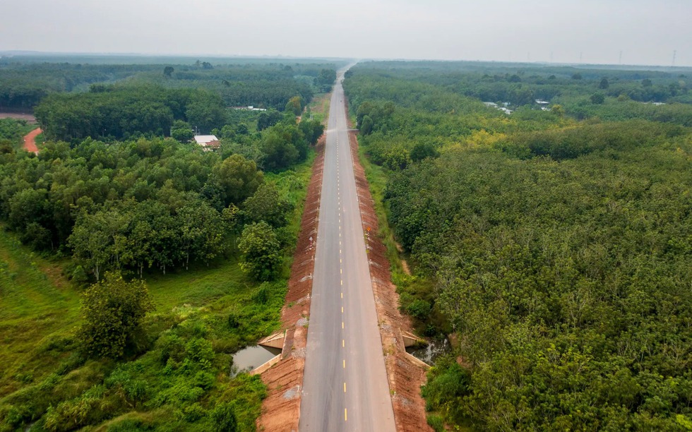 Đường Hồ Chí Minh đi qua tỉnh giáp Campuchia vẫn gặp khó