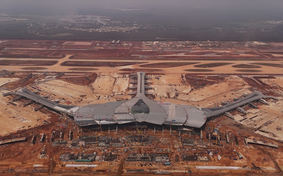 Hôm nay, siêu sân bay lớn nhất Việt Nam chính thức đón thành công chuyến bay kỹ thuật đầu tiên