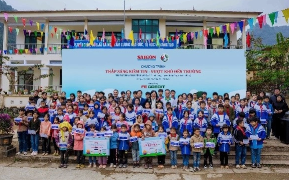 FE Credit ưu đãi đến 50% lãi suất cho người dân vùng lũ